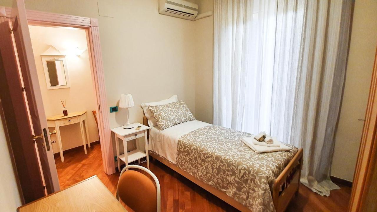 モンテスカリオーゾ Casa De Amicis 18 Bed & Breakfast エクステリア 写真